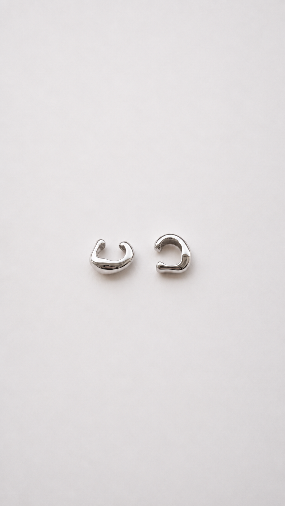 KUVRYS Cuffs